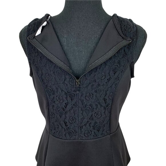 Black Satin Lace Sleeveless Fitted Top - Picture 6 of 9